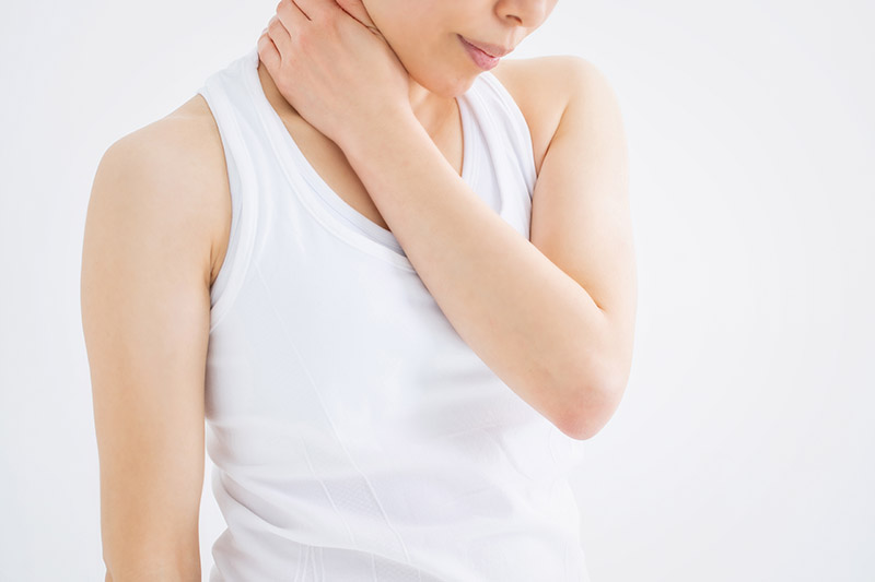 頸椎間板ヘルニアを予防するには？筋トレが効く？